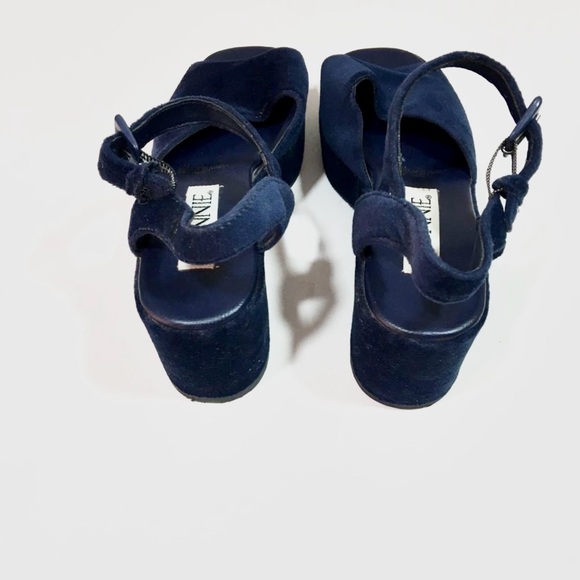 connie blue velvet platforms - Picture 4 of 11